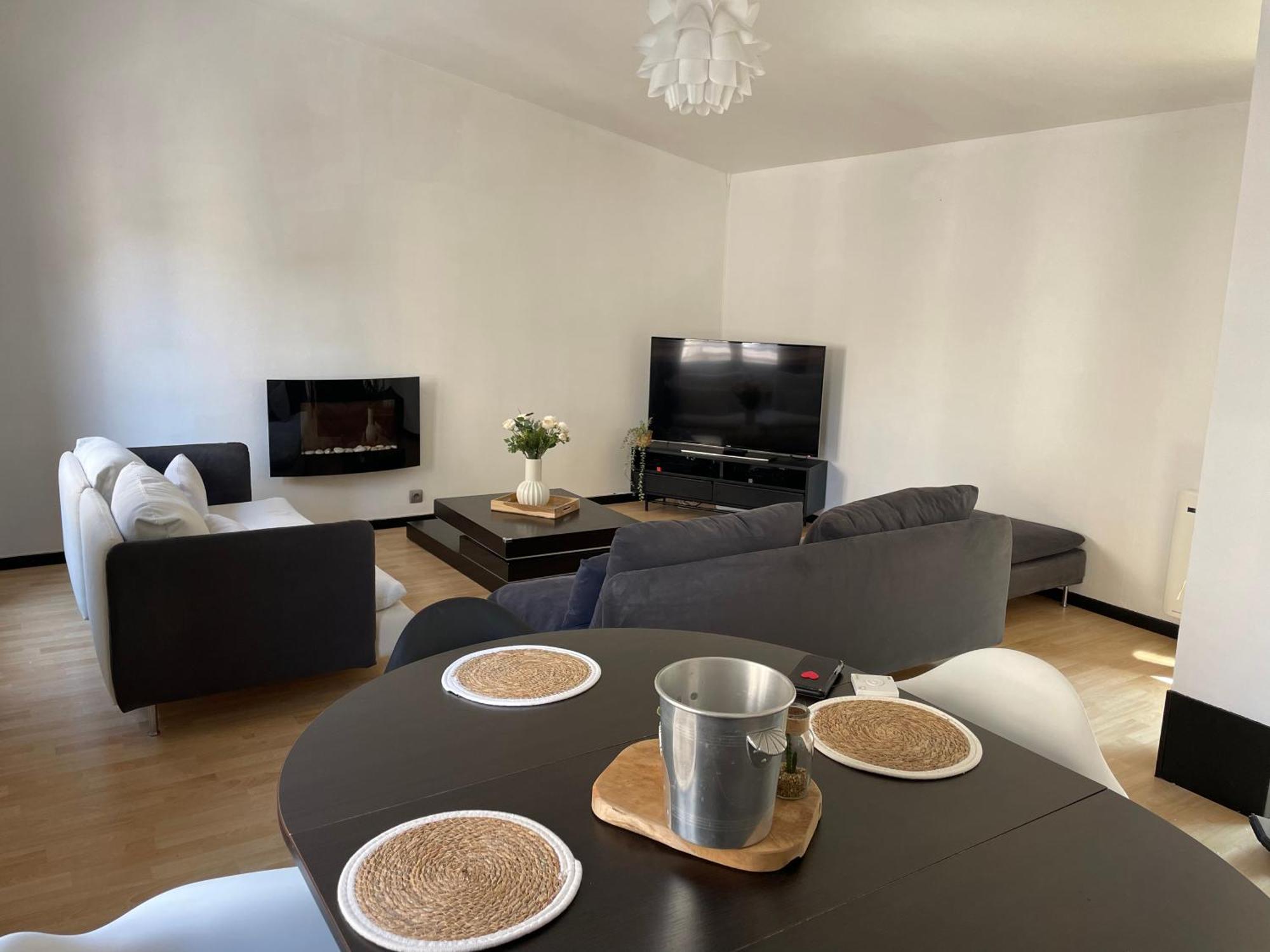 Le Nid De Sacha Apartman Épernay Kültér fotó